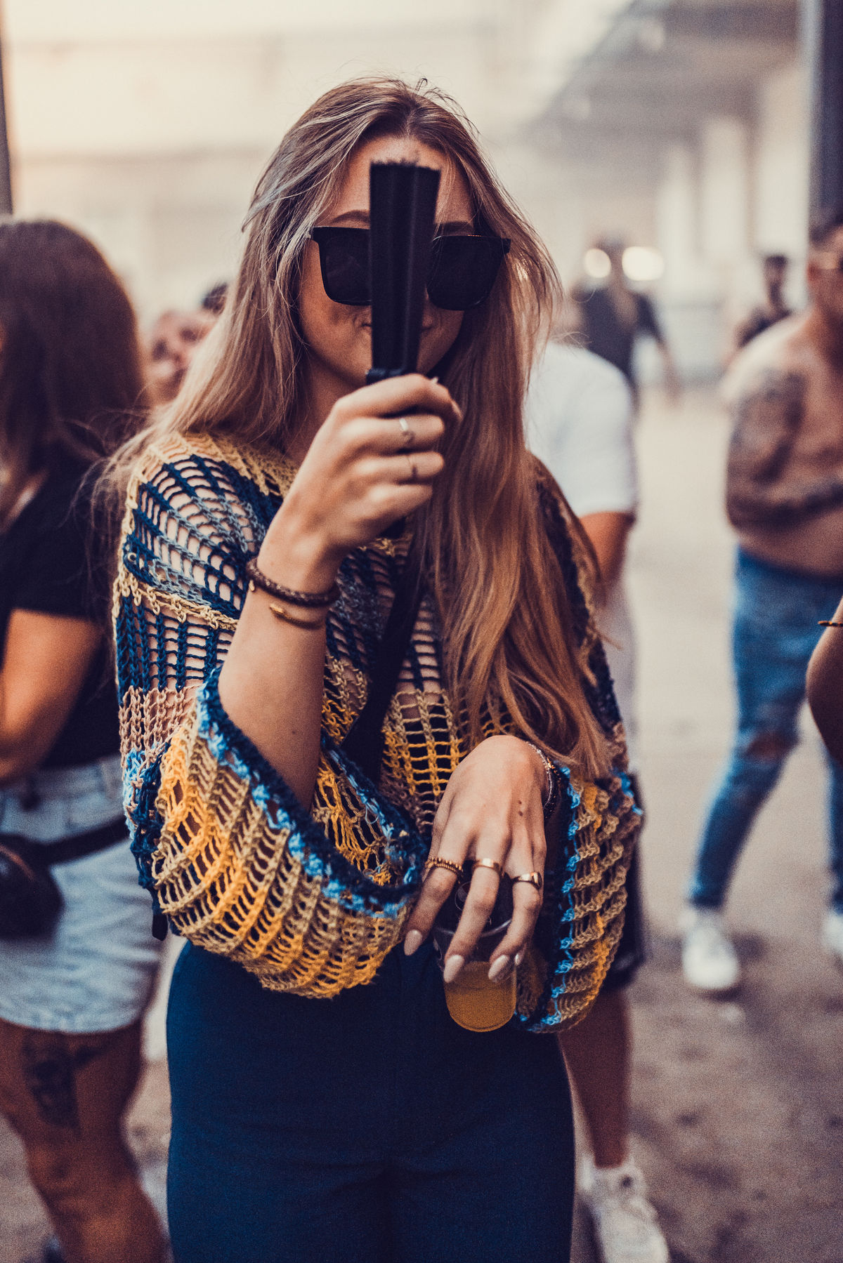 Loading... just a sec